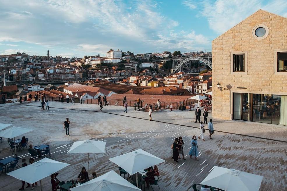 Апартаменты Oporto Wine Cellars Flat With Terrace Вила-Нова-ди-Гая Экстерьер фото
